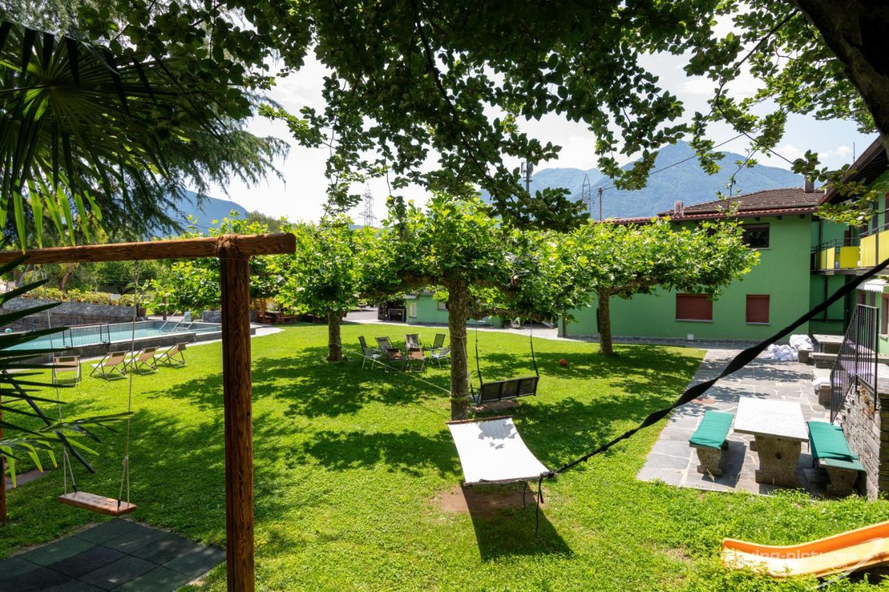 Bamboohouse Motel Riazzino Exterior photo